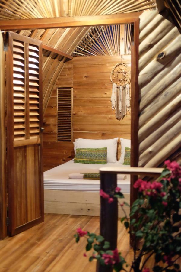 Palayan Paradise Huts San Vicente  Kültér fotó