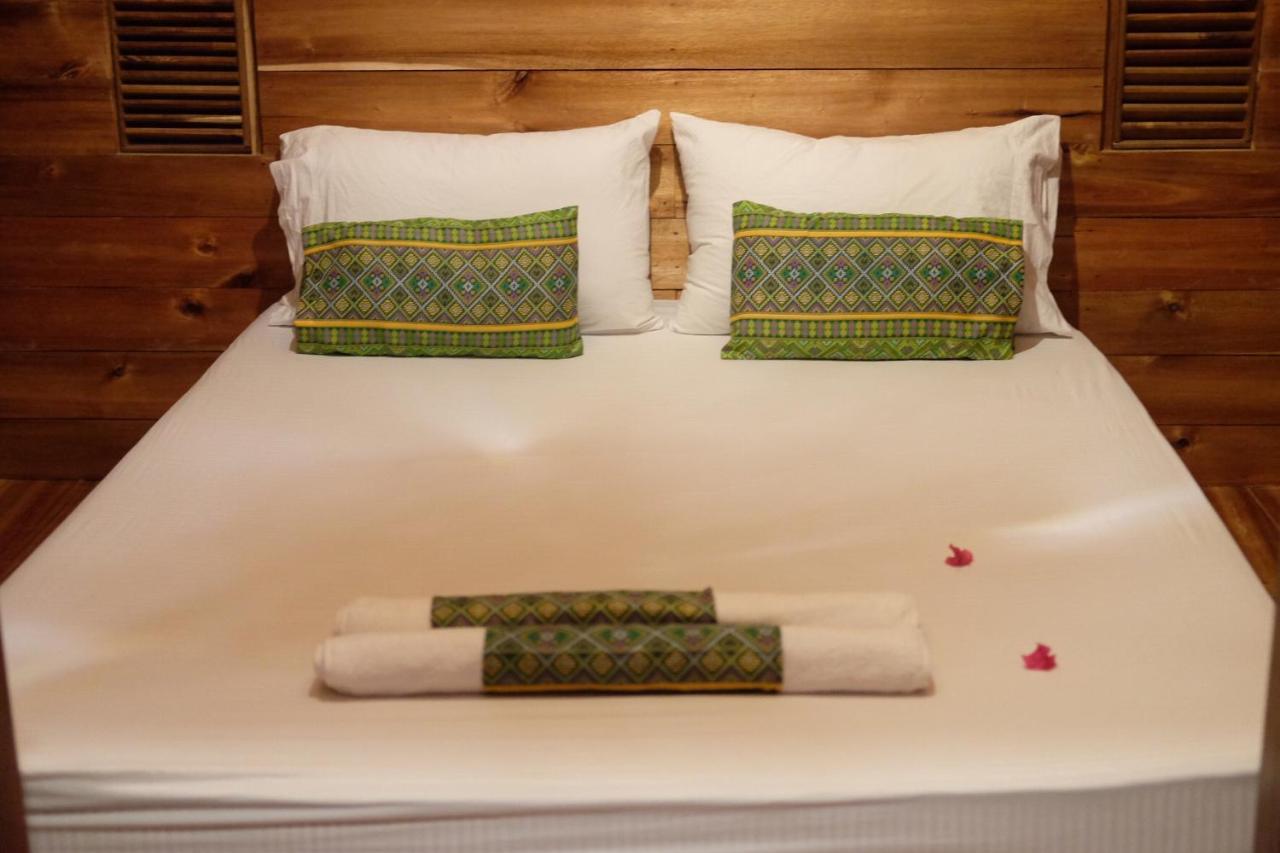 Palayan Paradise Huts San Vicente  Kültér fotó